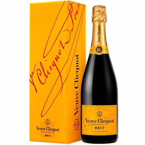 Veuve Clicquot Brut Champagne Yellow Label 750ml - Wines N Drinks